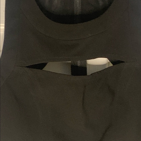 cutout crop top bustier - Picture 2 of 4